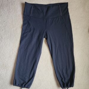 Lululemon Gray Capris